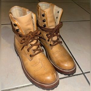 Stetson Womens Tan Leather August 7In Combat Ankle Boots